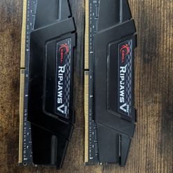 G.SKILL Ripjaws V 32GB (2x16GB) DDR4-3200 