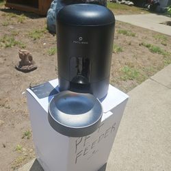 Automatic Pet Feeder
