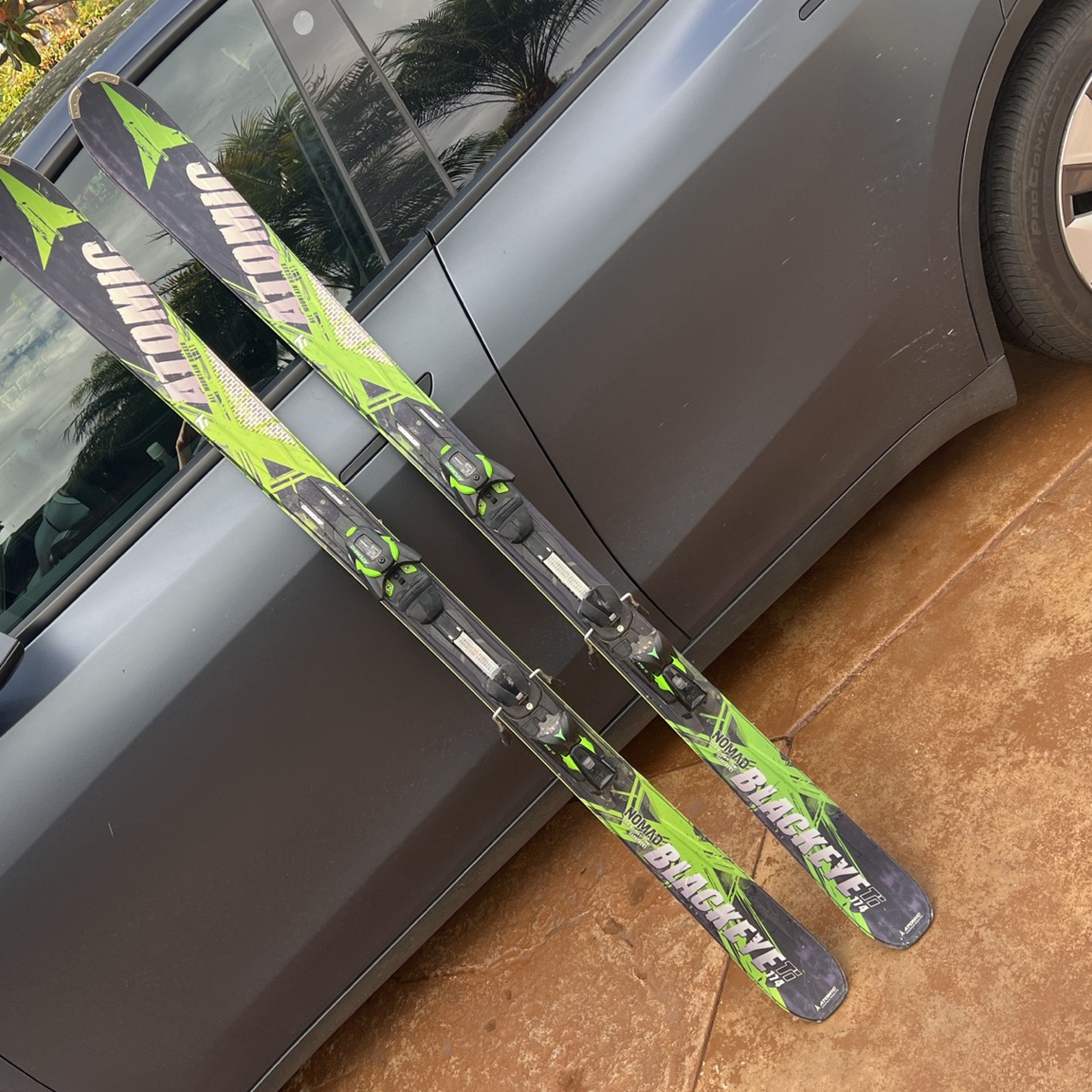 Snow Skis Nomad Blackeye Ti 174