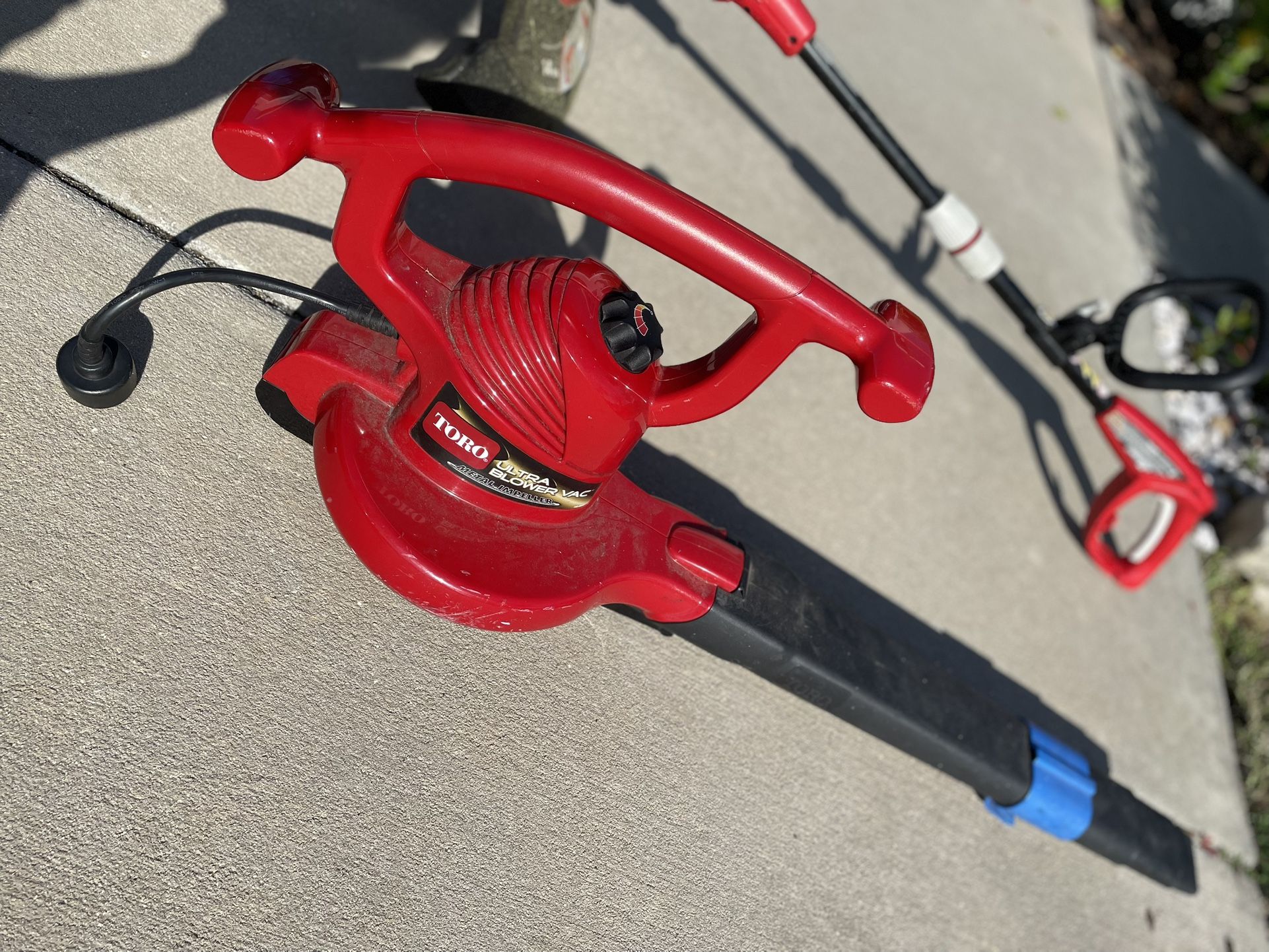 Toro 51609 Ultra 12 amp Variable-Speed (up to 235) Electric Blower