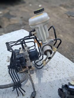 2014/15 Ford Explorer  break ABS part