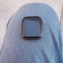 iPhone Apple Watch Series 5-Grey Colored. 44 MM Edition. Excellent Condition 