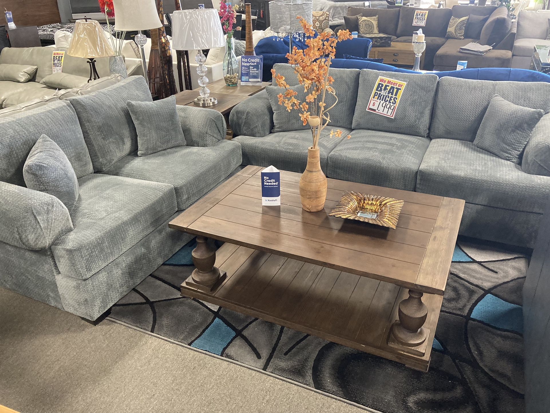 Fabulous Sofa &Loveseat✨💙 Easy Financing Available ✨✅