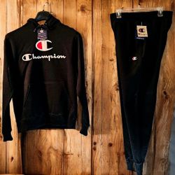 CHAMPION HOODIE AND JOGGERS SET