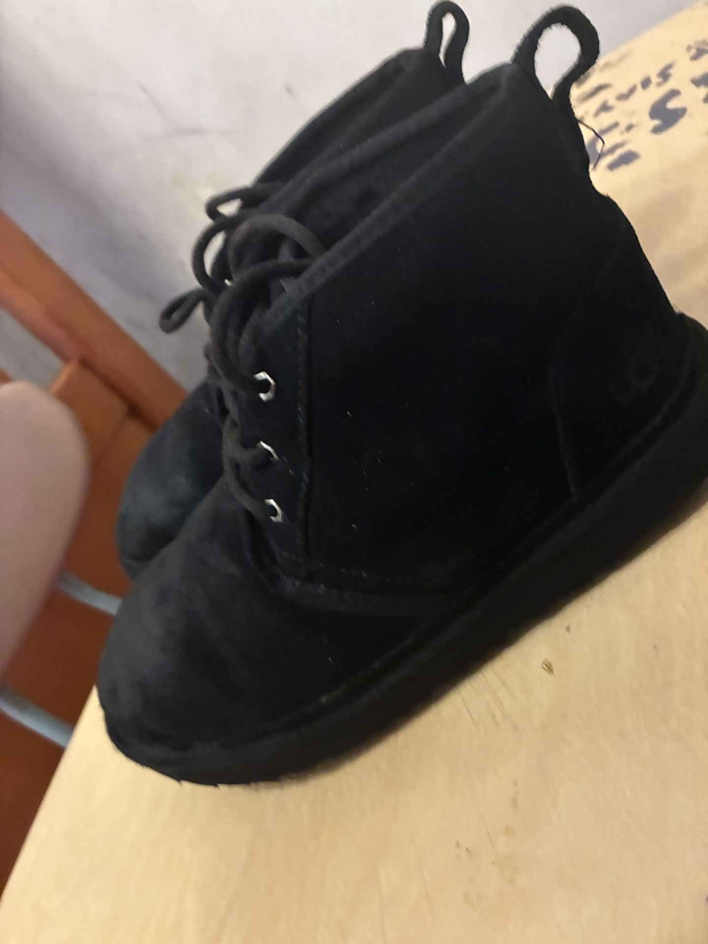 UGGS