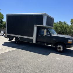 Rematero Special. Box truck 14 feet Ford F-350 