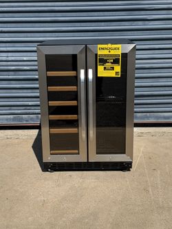 Wine Refrigerato r 23 in. Dual Zone 18-Bottle 55-Can Beverage and Wine cooler in Stainless Steel