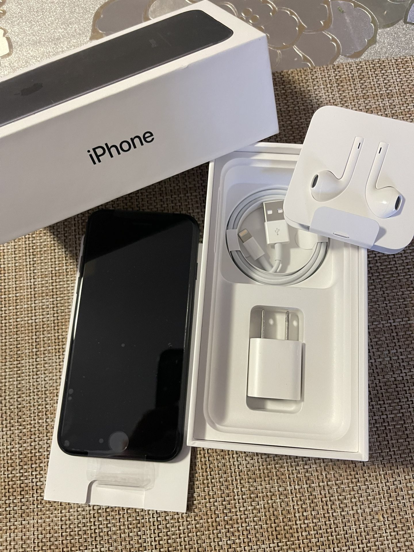 iPhone 7 32gb Brand New Never Used. Doesn’t Turn On. Error Code