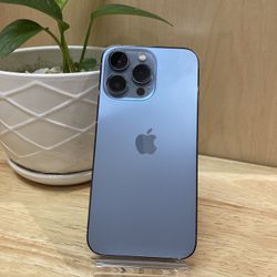 Apple iPhone 13 Pro Sierra Blue Unlocked For Any Carrier/iPhone 13 Pro Azul 256Gb Liberado Para Cualquier Compañia 