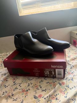 Kensie Black Ankle Booties Size 9