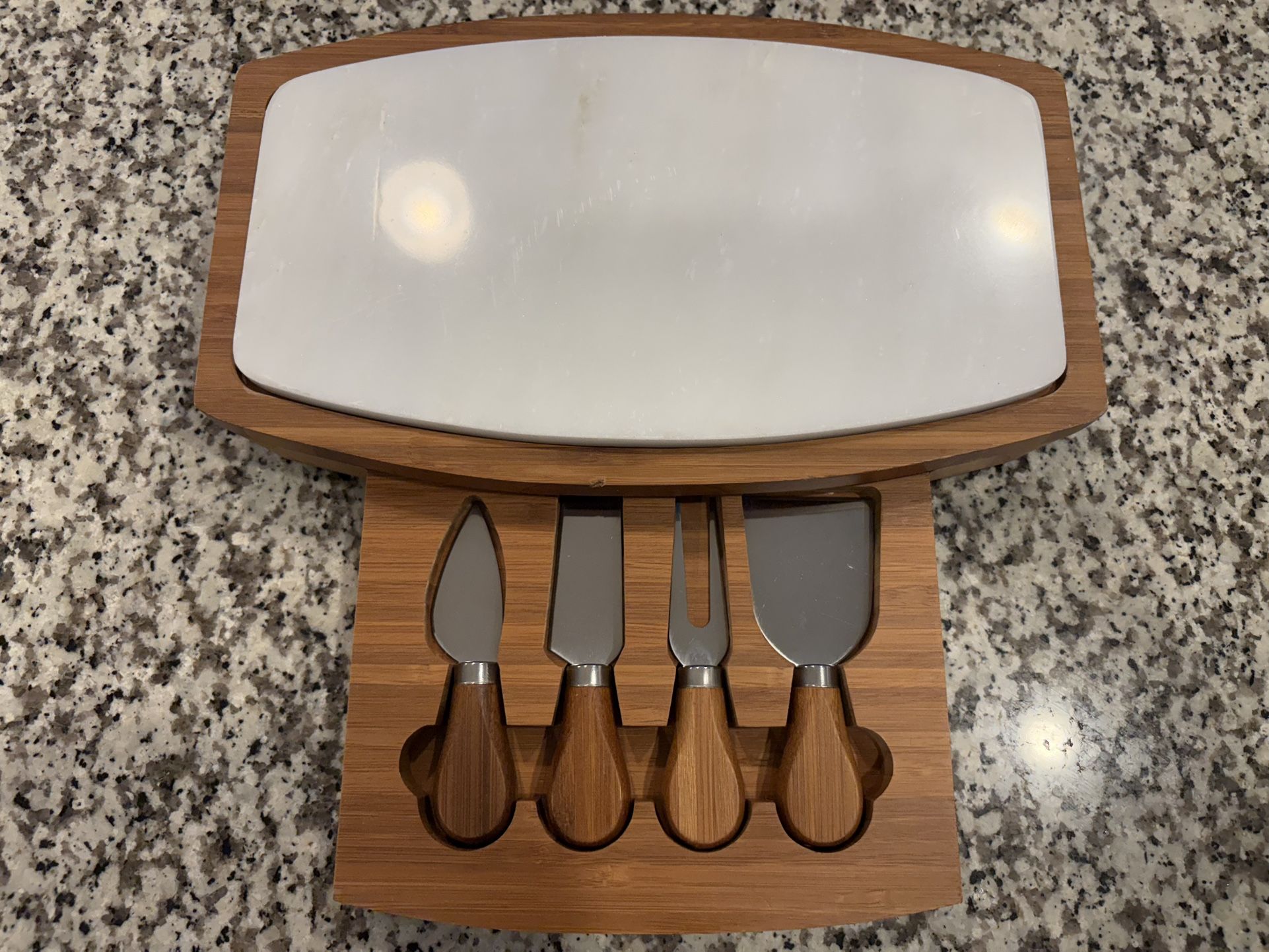 Cheese Board With Knife Set 