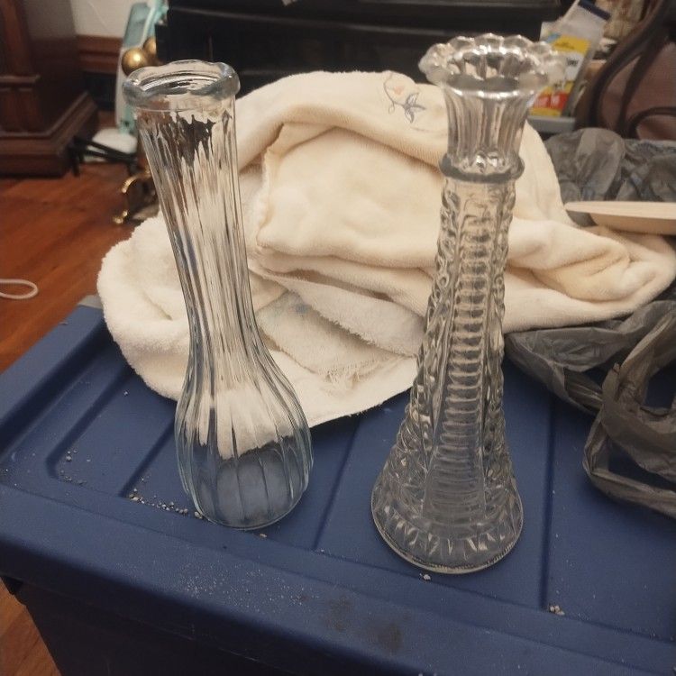 Two clear vases both $5 bucks for both pick up only