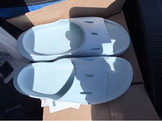 HOKA slides