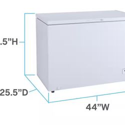  44 in. 10.0 cu. ft. Chest Freezer, in White Garage Ready