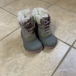 Toddler Size 4 Boots 