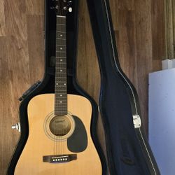 Starcaster Fender Guitar With Case 