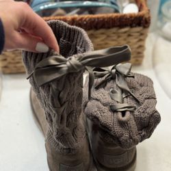 Uggs Gray Knit Boots- 7