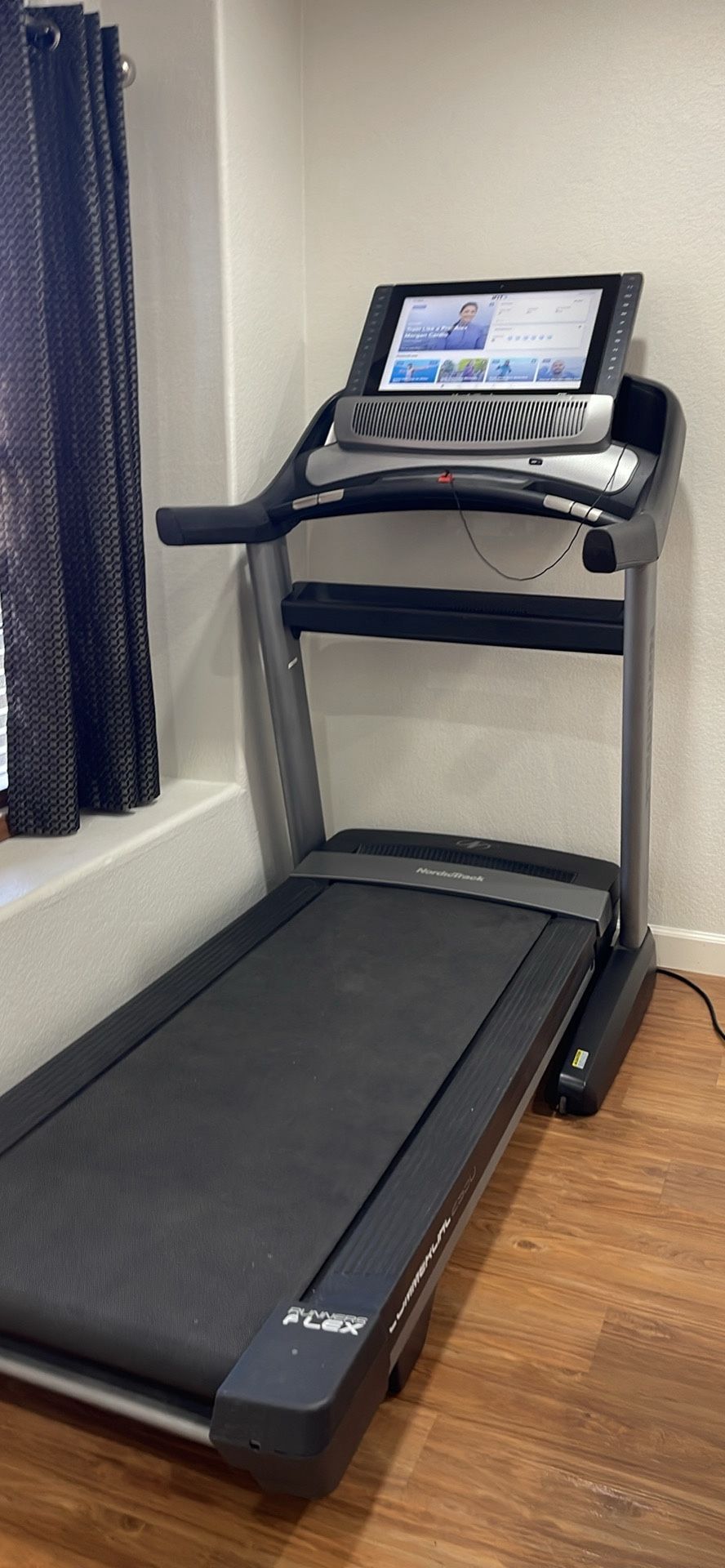 NordicTrack Treadmill Commercial 2950