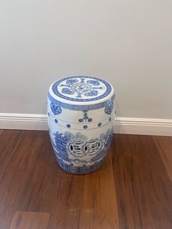 Vintage-Style Blue & White Chinese Porcelain Garden Stool / Drum Seat