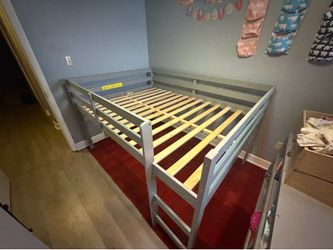 Full size loft bed