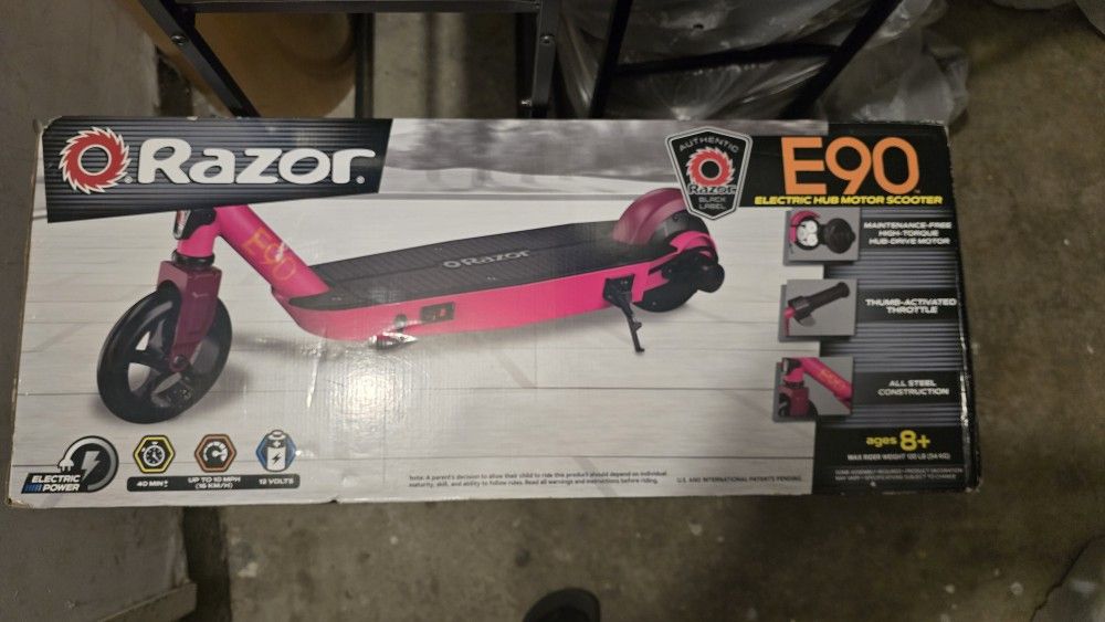 Razor E90 ELECTRIC SCOOTER