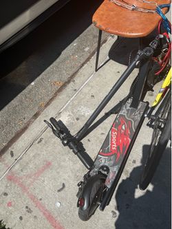 Electric Scooter – 15 MPH – Needs Fender Repair (Priced to Sell)