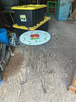 Vintage Metal Plant Stand with Apple Design Top 26 inches tall and 12 inches across the top
