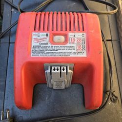 Milwaukee Battery Charger 
