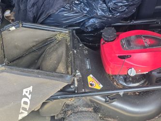 Honda hrn216 gcv170 smart drive mower
