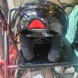 Motorcycle helmet