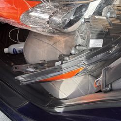 Fifth Generation Hyundai Elantra Headlights