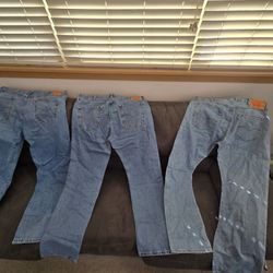 4 Pair Levi Jeans For Sale! 40 W ×34 L