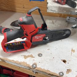 Milwaukee Chain Saw