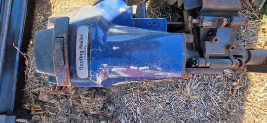 Roofing nail gun