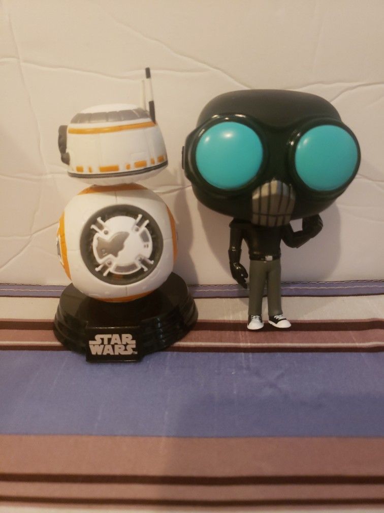 Funko Pop Figurines Set of 2 Incredibles 2 & Star Wars BB8. B