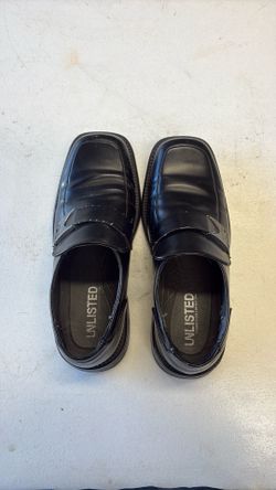 Men’s shoes size 8