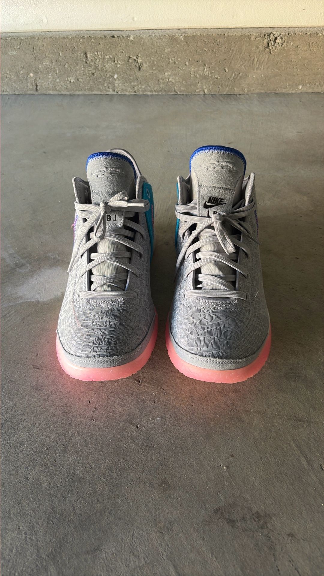 LEBRON JAMES XX MEN SIZE 12