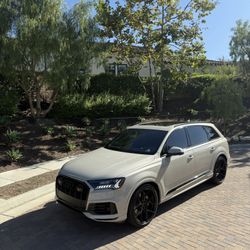 2021 Audi Q7