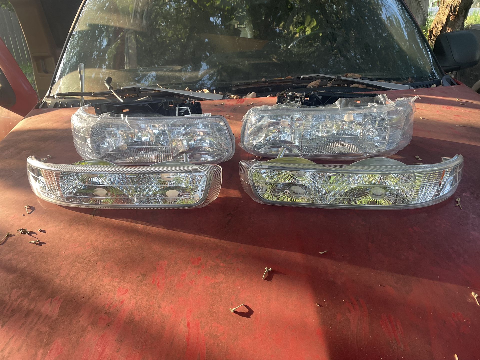 headlight for a silverado bubble eye 99-06