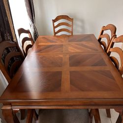 Dining Table With 2 Armchairs And 4 Chairs