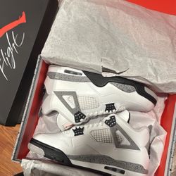 JORDAN 4 