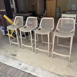 4 Counter Height Bar Stools