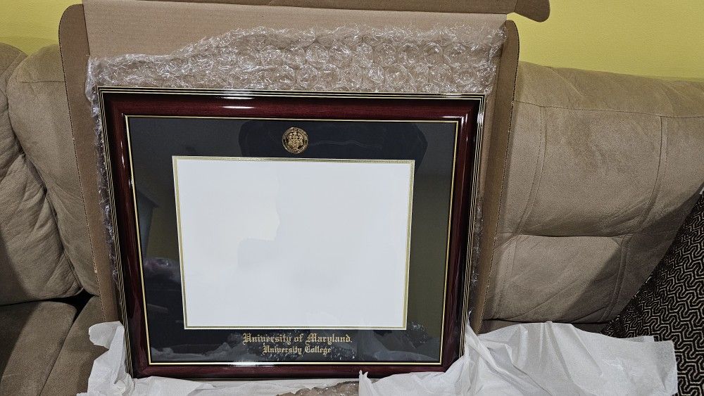 Graduation Frame