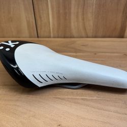 Fizik Wing Flex Tri 2 Road Bike Seat / Saddle 138mm