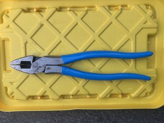 Pliers