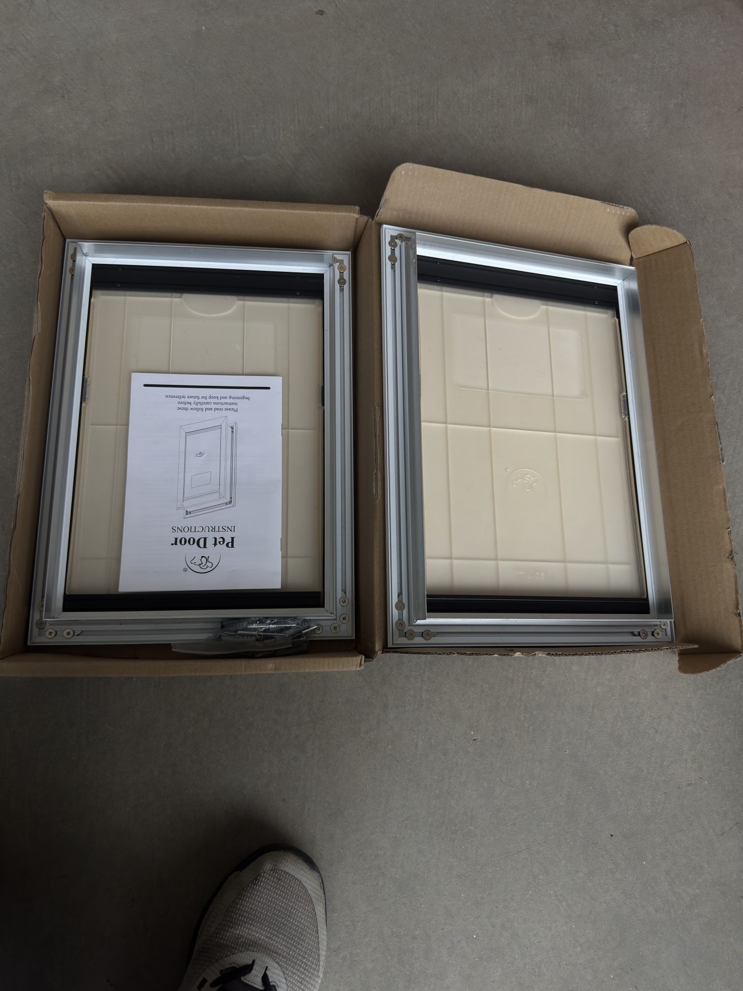 Doggy Door Brand New Still In Box 