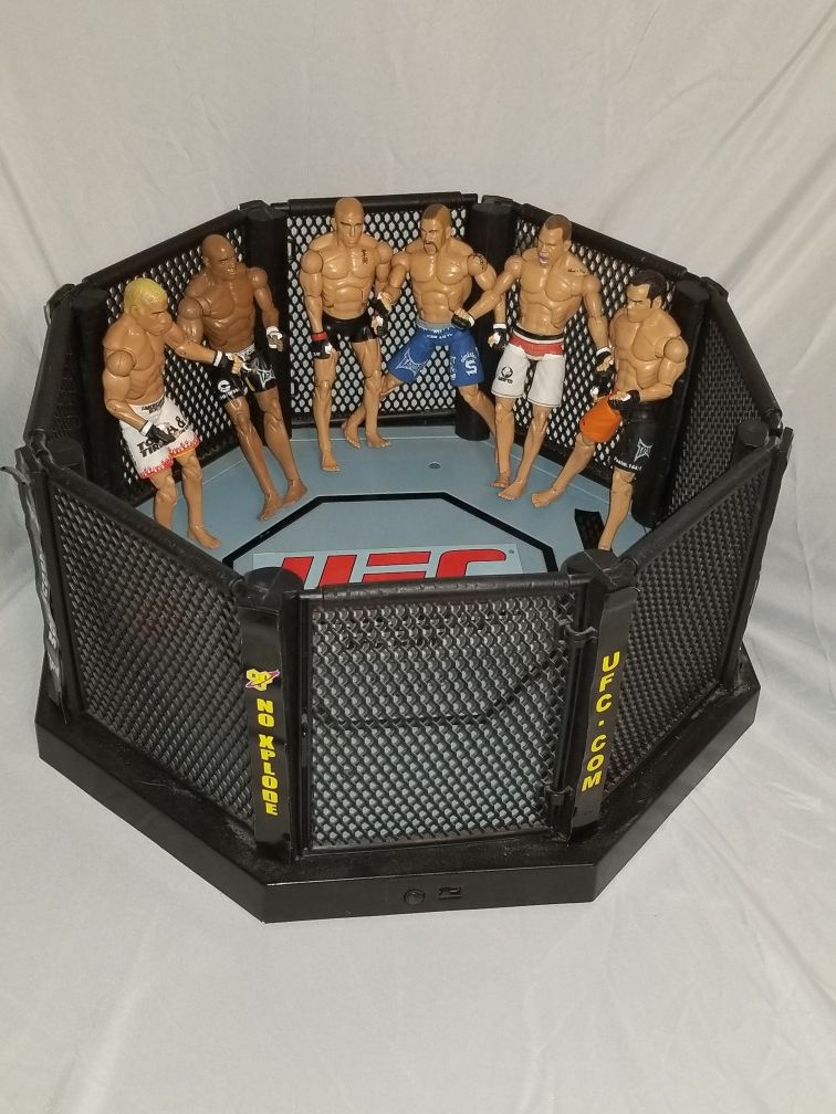 UFC cage with toy figures