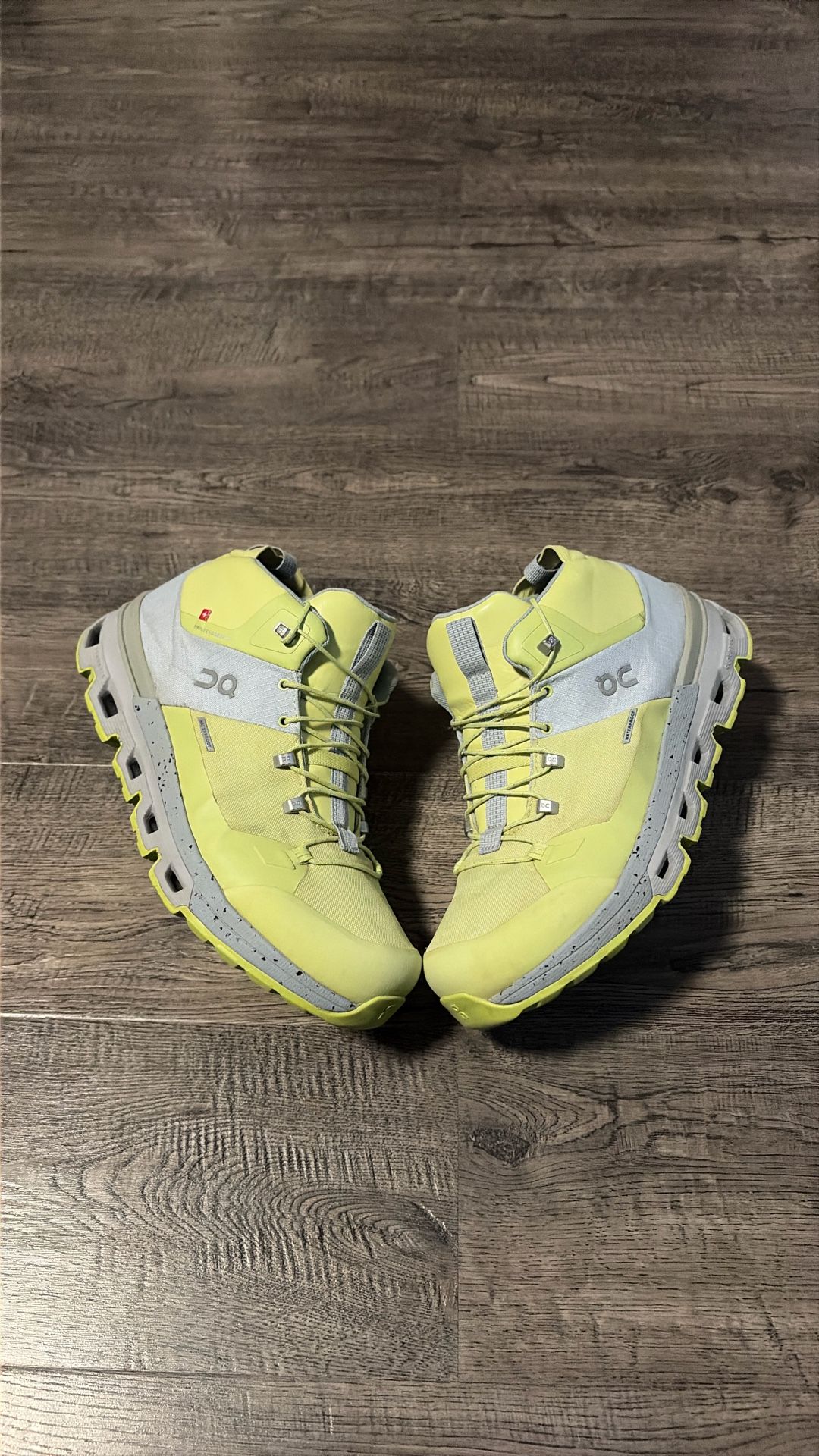 On Cloudtrax Mens Hiking Boots