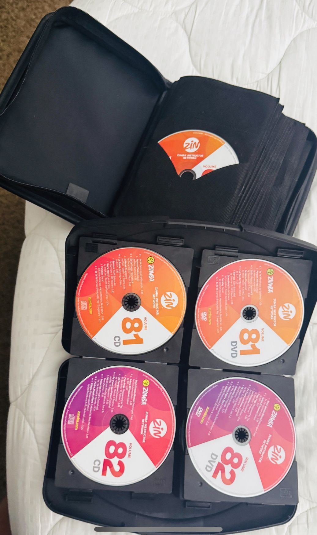 ZUMBA ZIN CD DVD 100 全20枚】新品未使用 ズンバ DVD/CDセット売り
