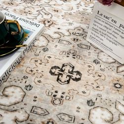 6’ x 9’ Washable Vintage Area Rug – Soft, Non-Slip, Farmhouse Style